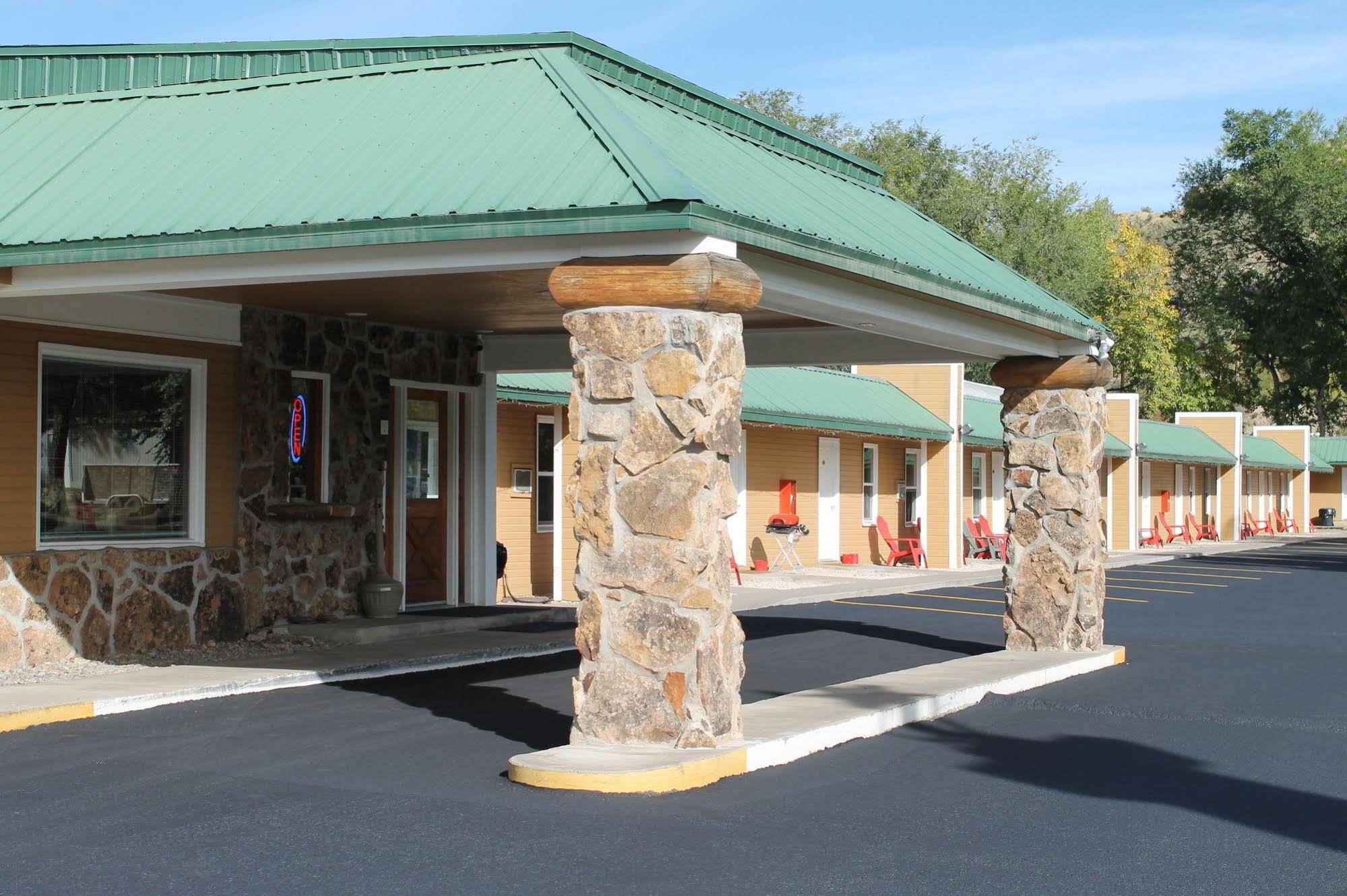 Western Star Inn Rifle Exterior photo